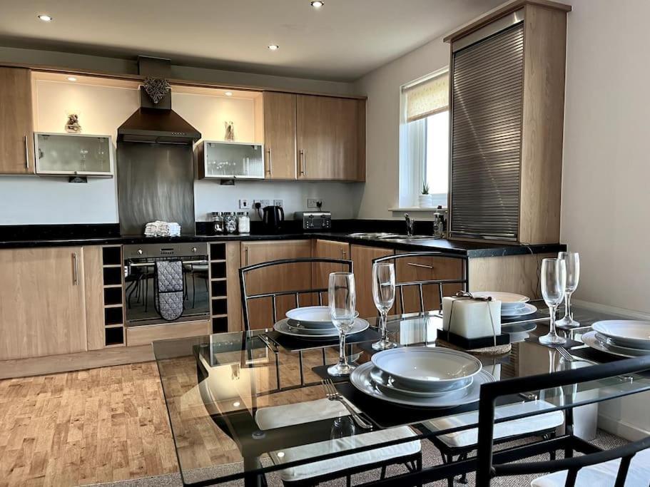 Beachfront Bliss With Spectacular Views Llanelli Exterior photo
